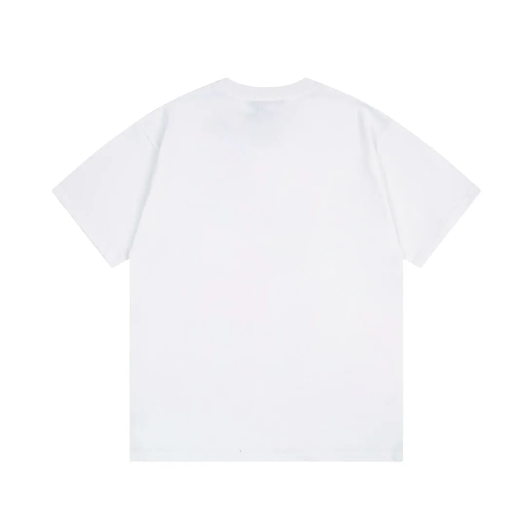 Certainly! Heres an optimized title for a Balenciaga T-shirt with modifiers:

Mens Balenciaga Logo Print Cotton T-Shirt - Designer Casual Wear

This title includes the target audience (mens), key feature (logo print), material (cotton), and a description of the style (designer casual wear), which all help in optimizing for search and appealing to potential buyers.