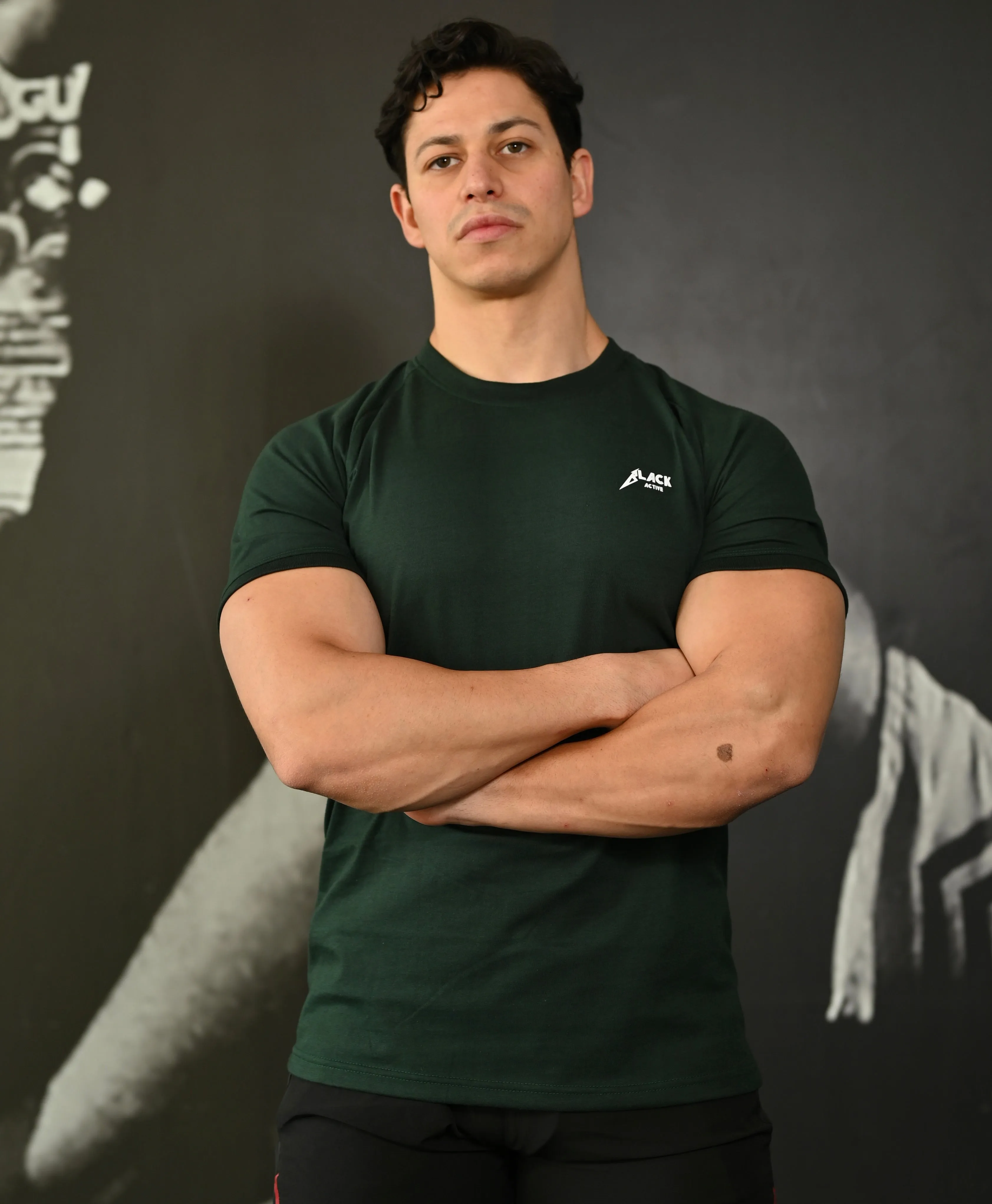 MUSCLE FIT T-SHIRT